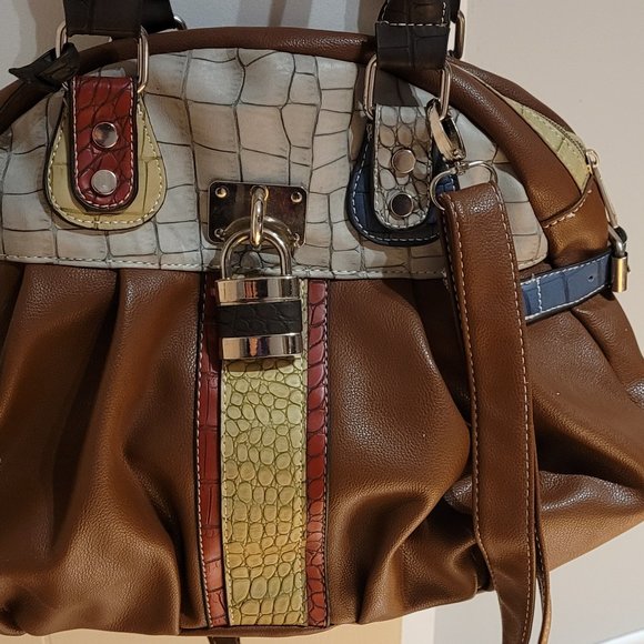 WOMANS HANDBAG - Picture 6 of 8